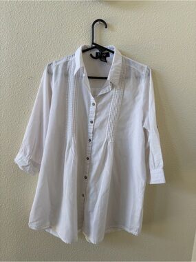 FYLO white, lightweight tunic